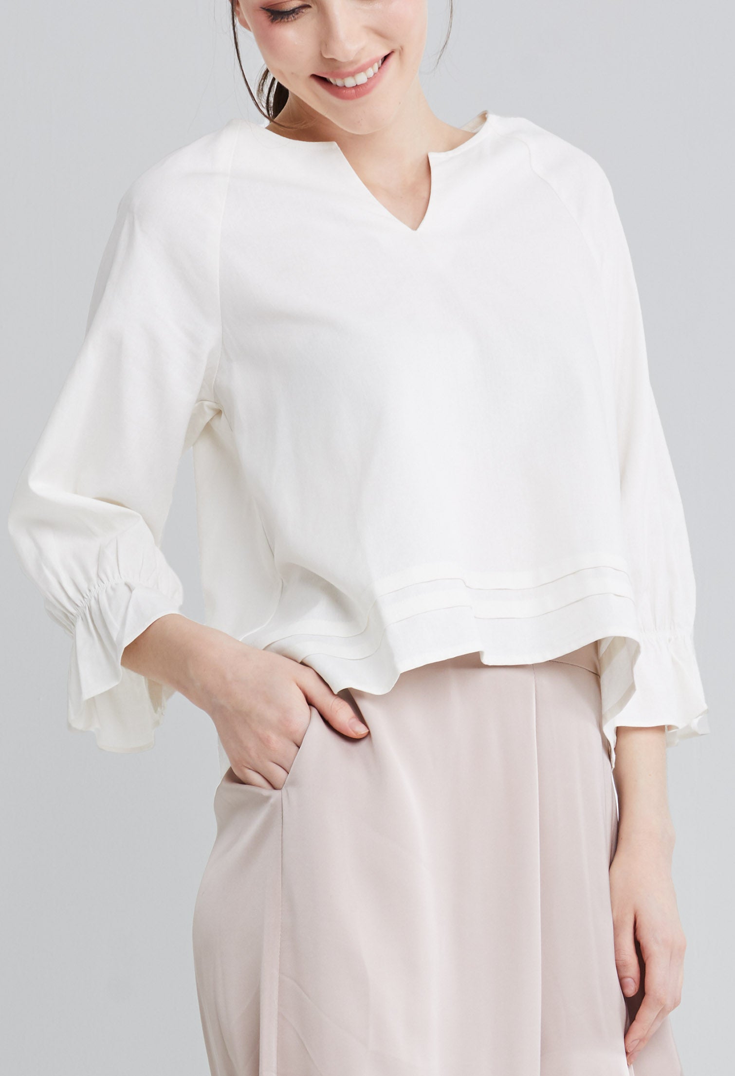 Sweetheart Sleeve with Horizontal Pleated Hem Blouse