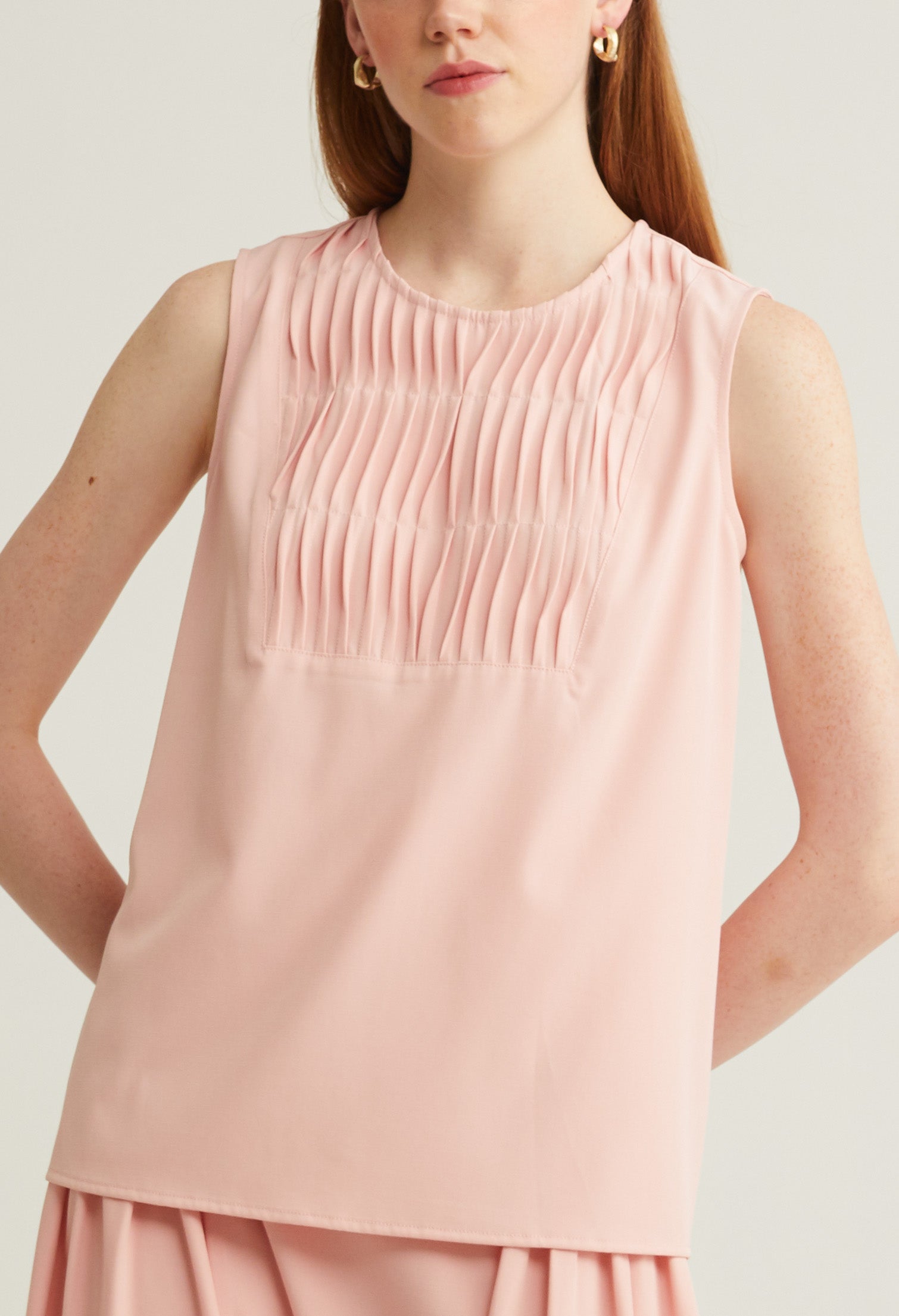 Twist Pleated Sleeveless Top