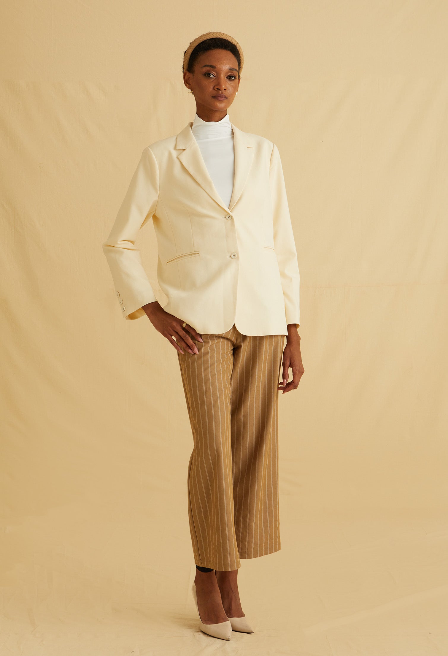Refined Frame V-Neck Blazer