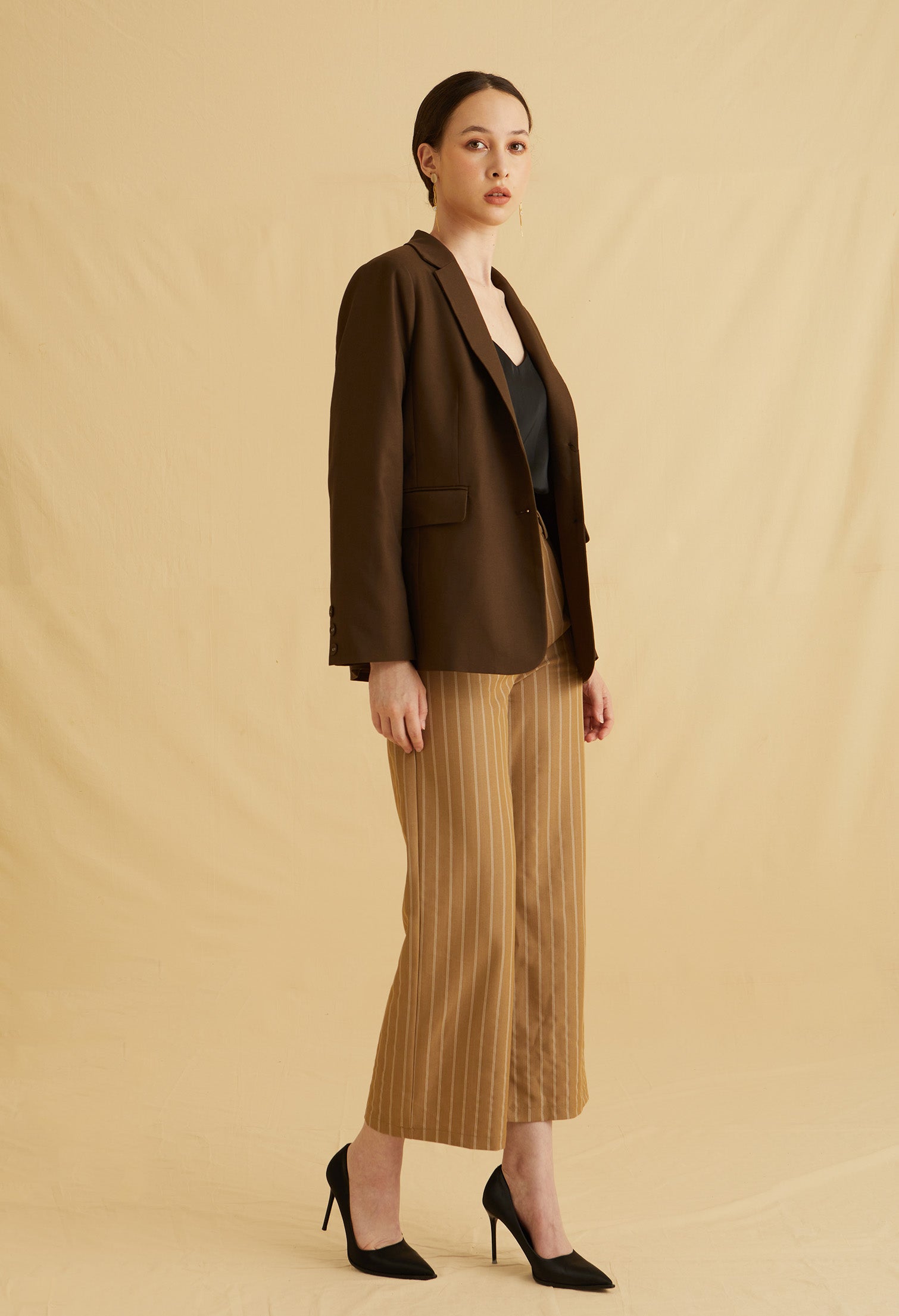 Refined Frame V-Neck Blazer