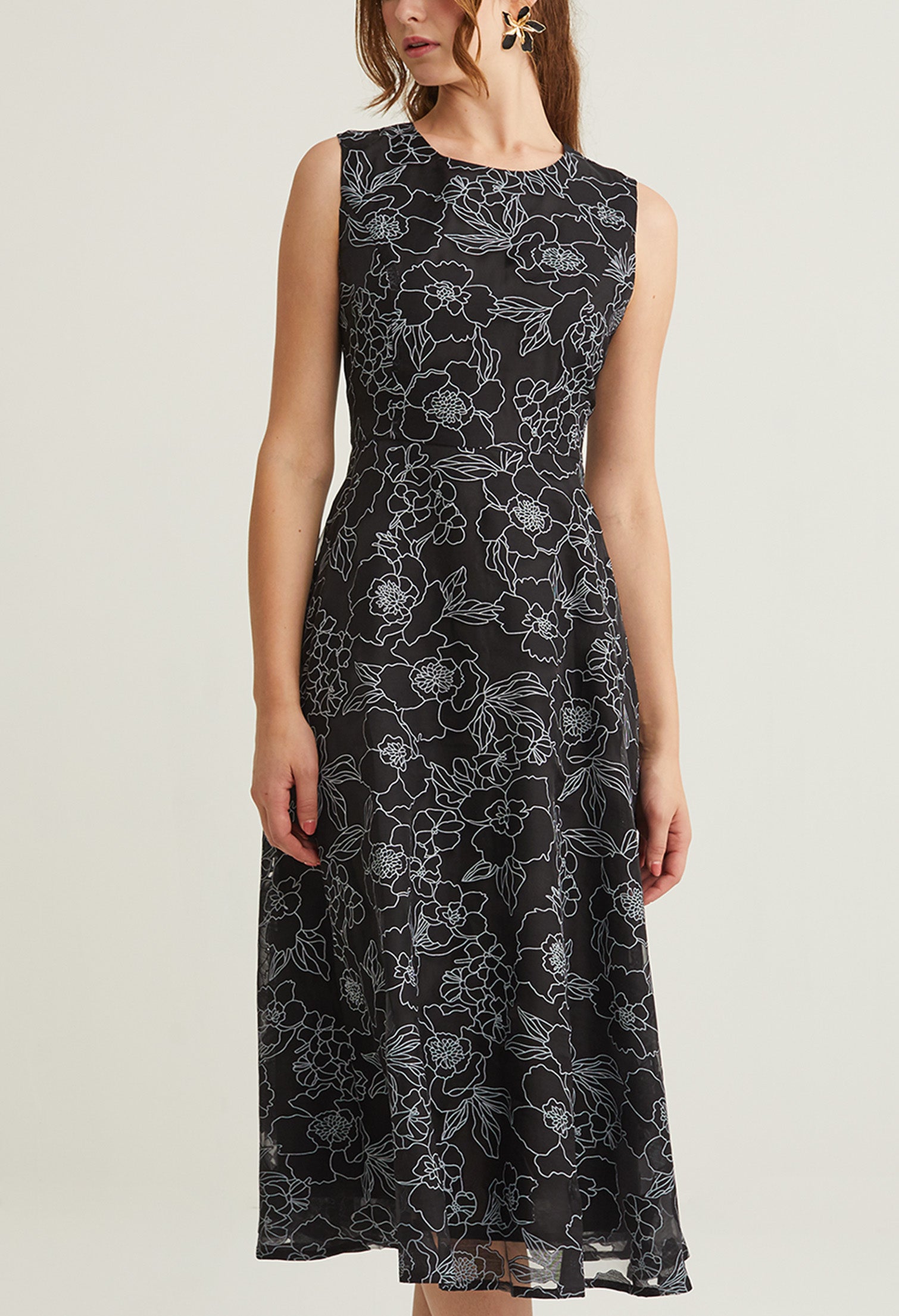 Floral Contrast Embossed Layered Midi Dress