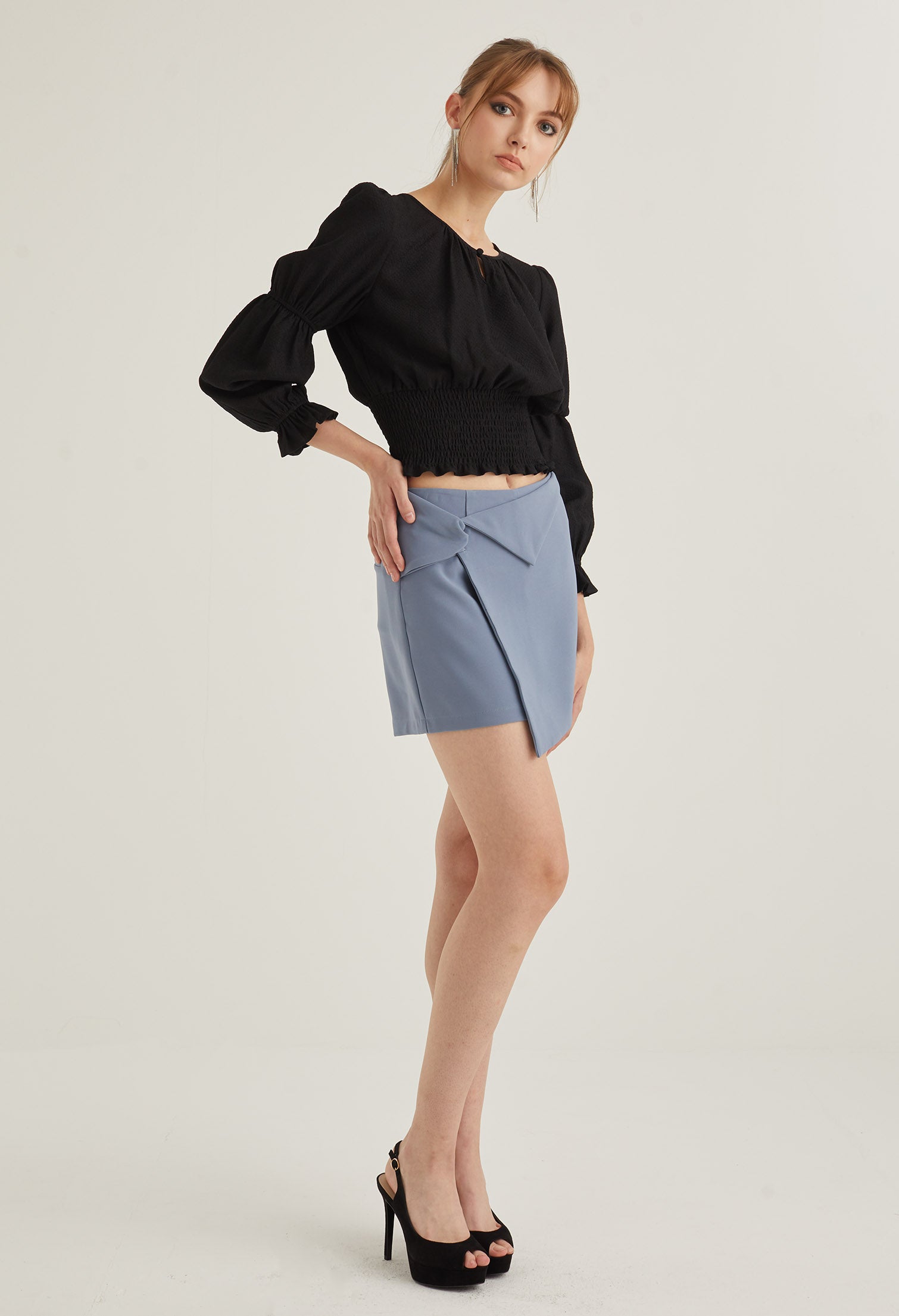 Key Hole Double Puff Sleeve Blouse